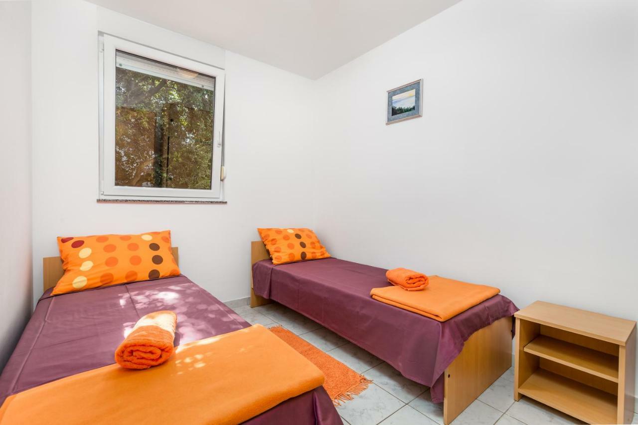 Appartement Modra Kuca à Mandre Extérieur photo